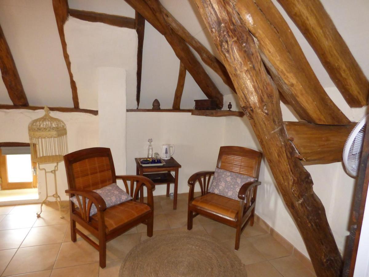 Britavit Bed & Breakfast Saint-Avit-Senieur Exterior photo
