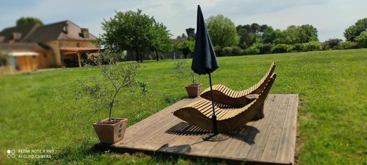 Britavit Bed & Breakfast Saint-Avit-Senieur Exterior photo